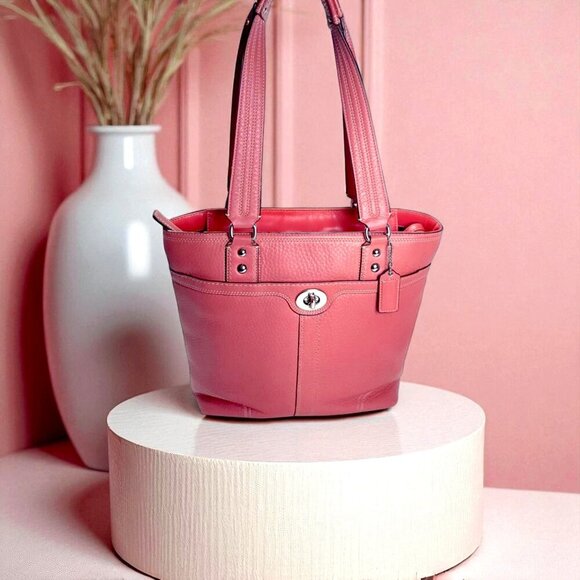 COACH Hampton Coral Pebbled Turnlock Tote Bag - Picture 1 of 9